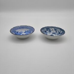 Vintage Blue & White Japanese Porcelain Bowls - Set of 2